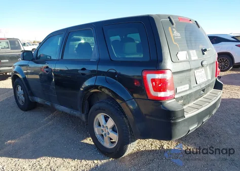 2010 Ford Escape Xls из США, поврежденный, VIN 1FMCU0C71AKC29962